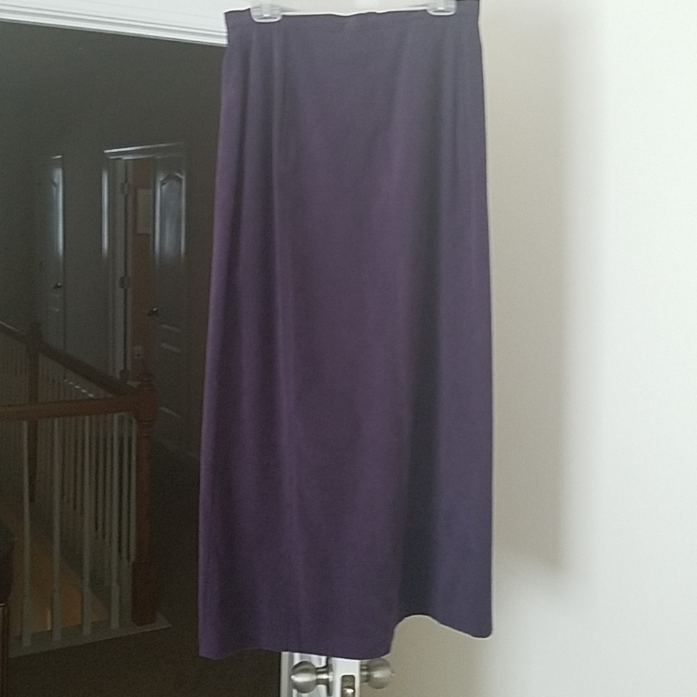 PURPLE Skirt... Get ready for the Fall! 🍁🍂 - Picture 2 of 8